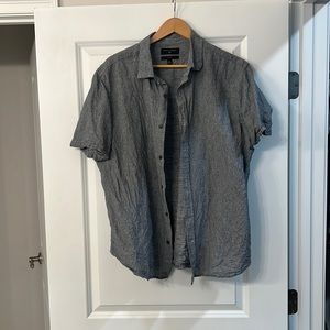 Short sleeve button down | Banana Republic | XL